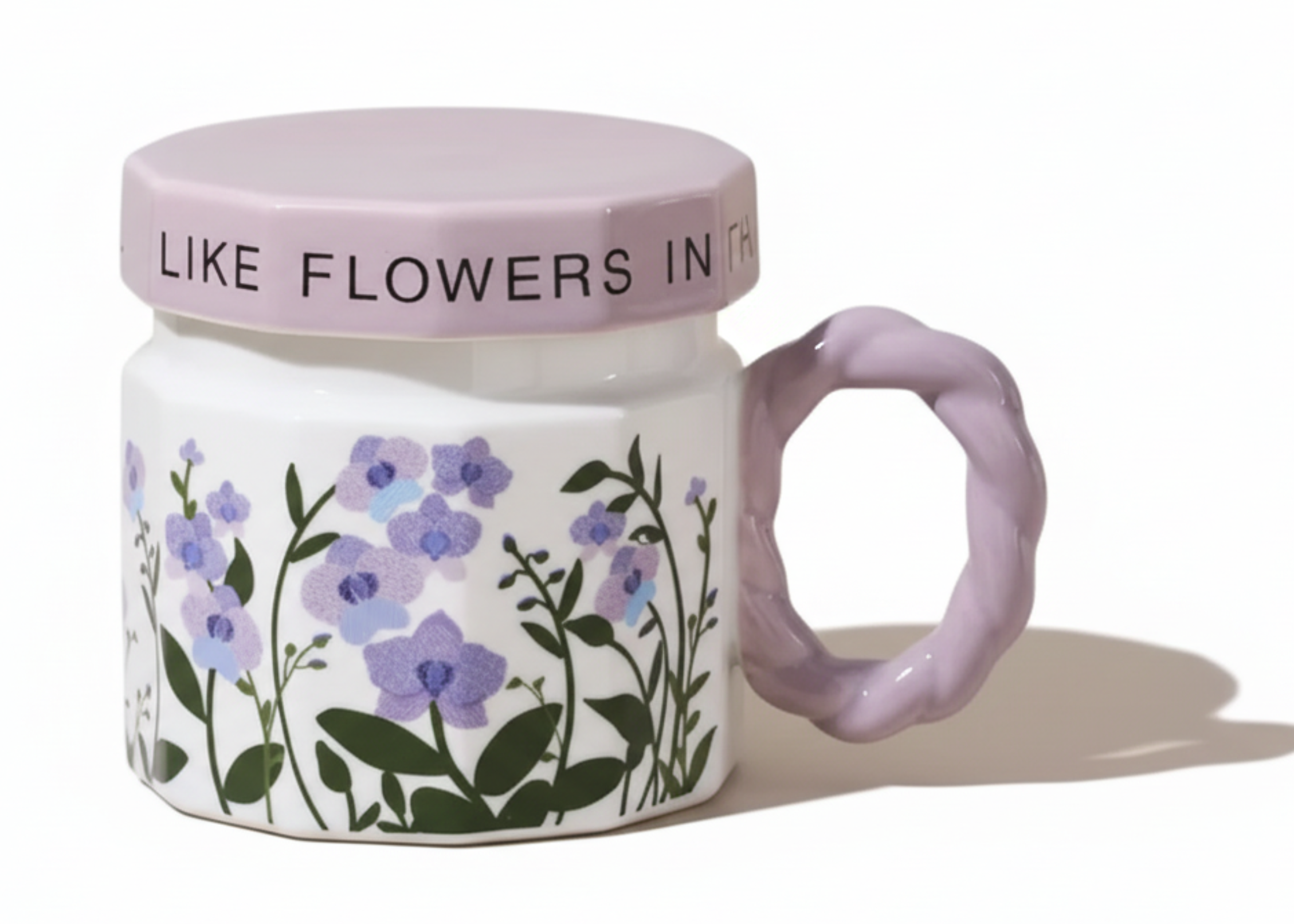 Porcelain Mug with Lid – Purple Floral Garden | ماج بورسيلين بغطاء – حديقة الزهور البنفسجية