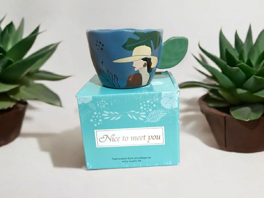 مج بورسيلين بتصميم Line Art امرأة - سكاي بلو